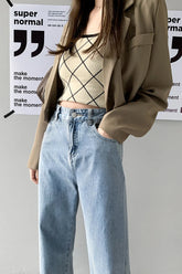 Jeanshose mit hoher Taille und trendigen Farben
